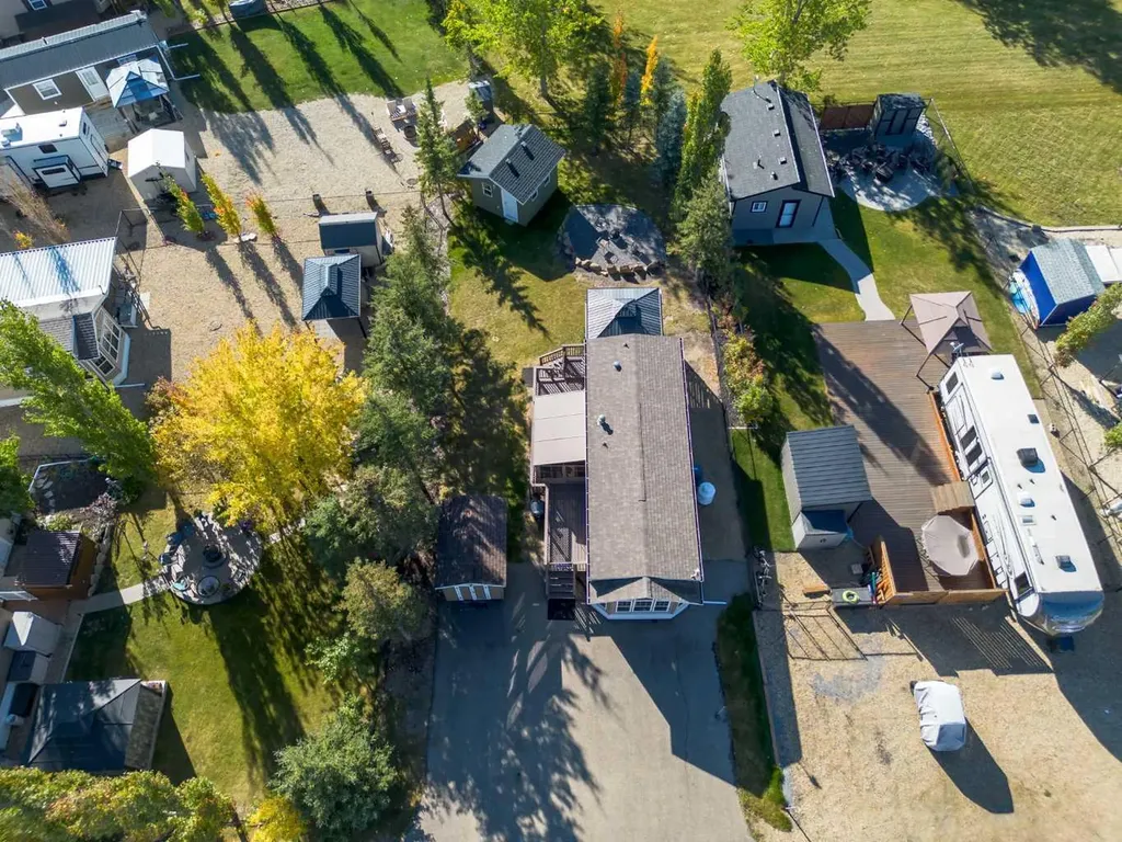 10042 Township Road 422 Rural Ponoka County AB T4J 1V9