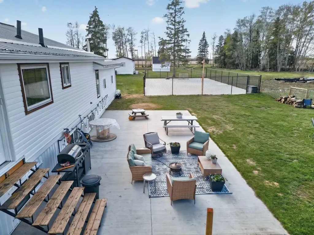 106157 Range Road 142 Rural Mackenzie County AB T0H 2H0