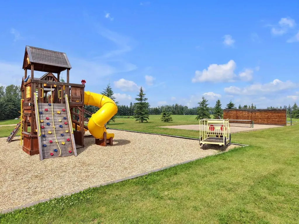 41310 Range Road 282 Rural Lacombe County AB T4L 2N3