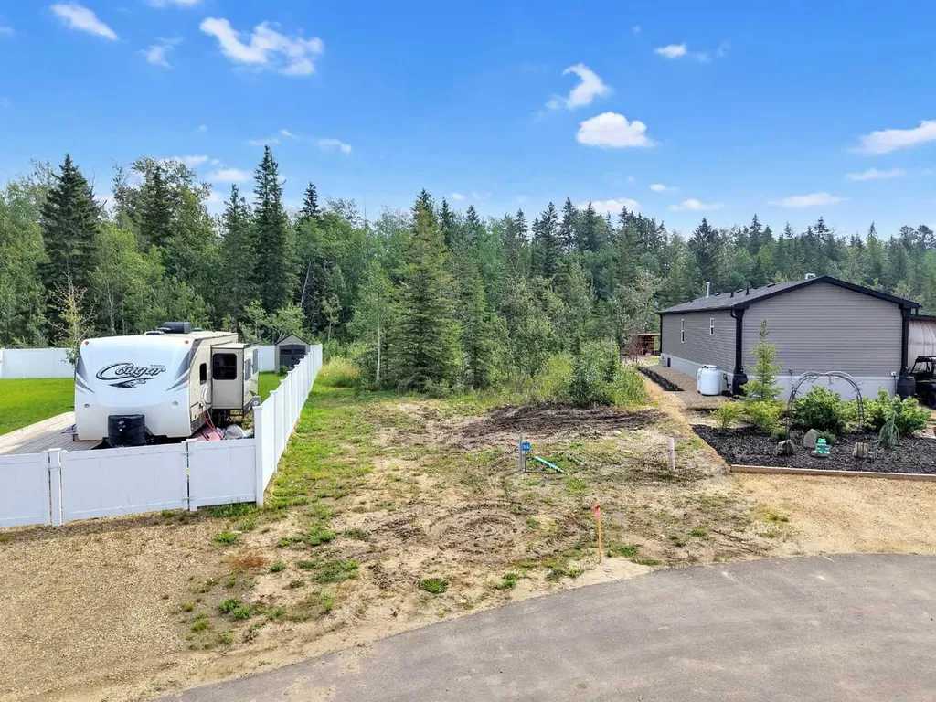 41310 Range Road 282 Rural Lacombe County AB T4L 2N3