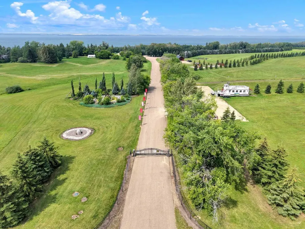 41310 Range Road 282 Rural Lacombe County AB T4L 2N3