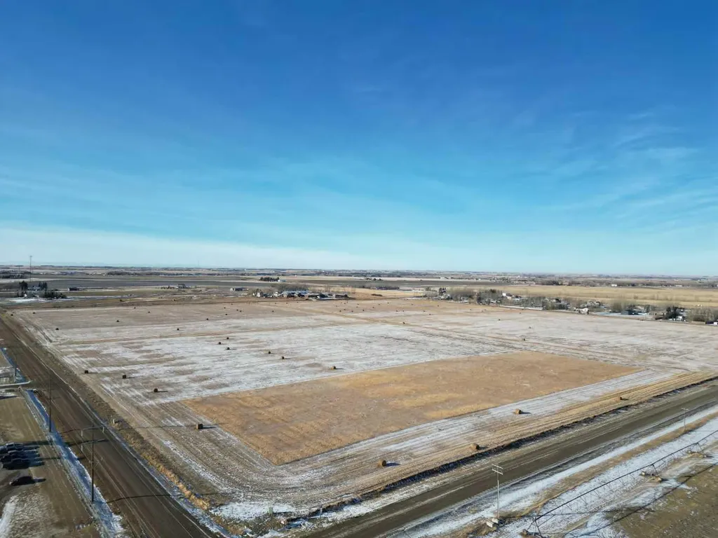 24 213032 Twp Road 94 Rural Lethbridge County AB T1J 5R2