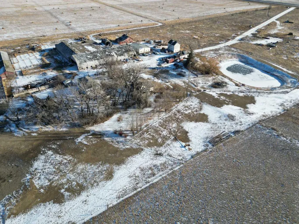 24 213032 Twp Road 94 Rural Lethbridge County AB T1J 5R2