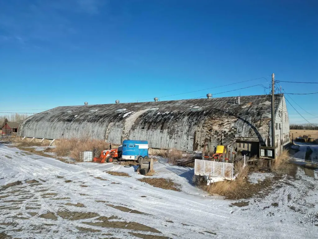 24 213032 Twp Road 94 Rural Lethbridge County AB T1J 5R2