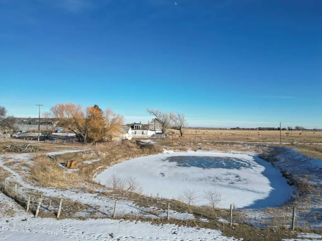 24 213032 Twp Road 94 Rural Lethbridge County AB T1J 5R2