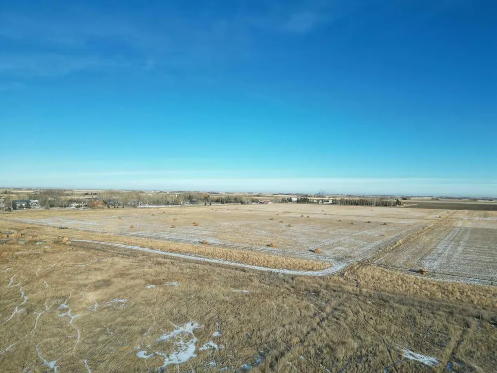24 213032 Twp Road 94 Rural Lethbridge County AB T1J 5R2