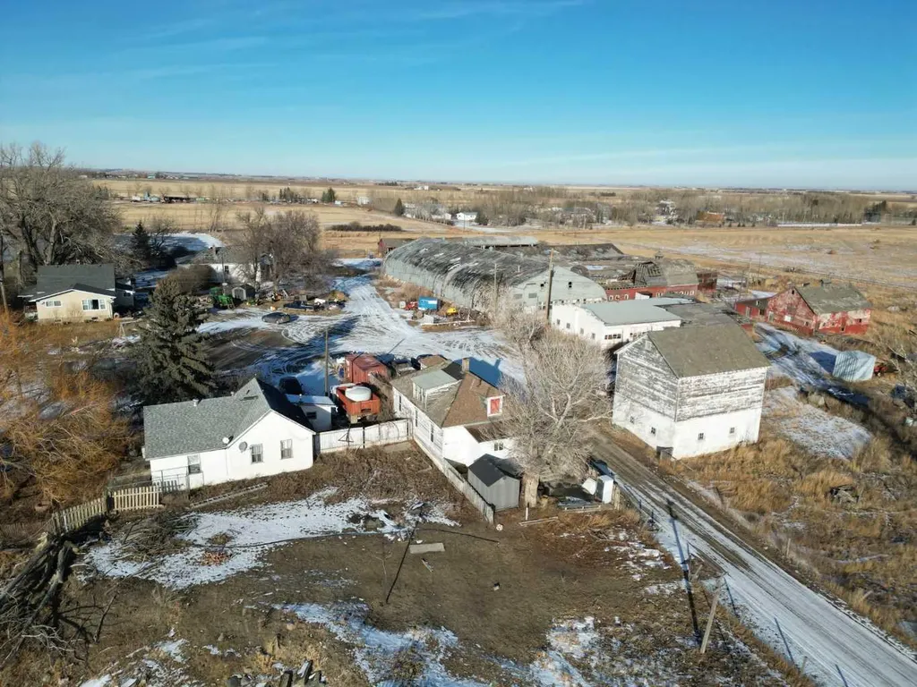24 213032 Twp Road 94 Rural Lethbridge County AB T1J 5R2