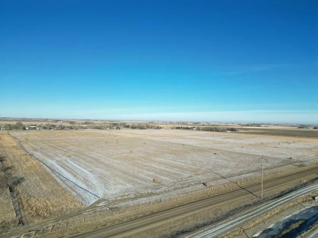 24 213032 Twp Road 94 Rural Lethbridge County AB T1J 5R2