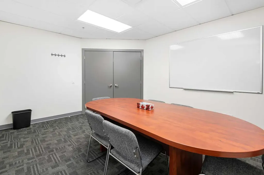 634 6 Avenue SW Calgary AB T2P 0S4