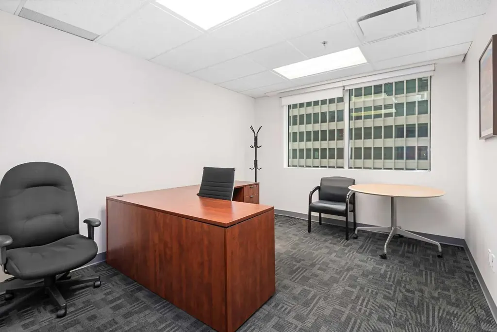 634 6 Avenue SW Calgary AB T2P 0S4