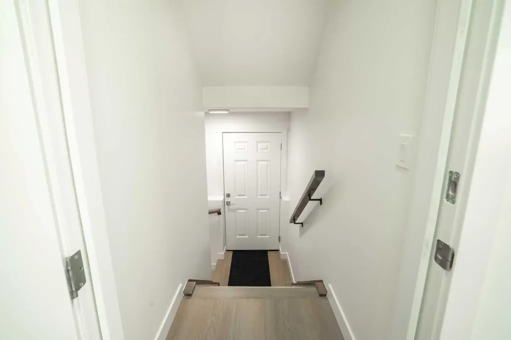212 Lakewood Crescent Strathmore AB T0J 1Y0