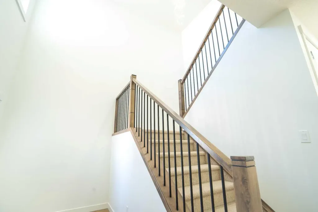 212 Lakewood Crescent Strathmore AB T0J 1Y0