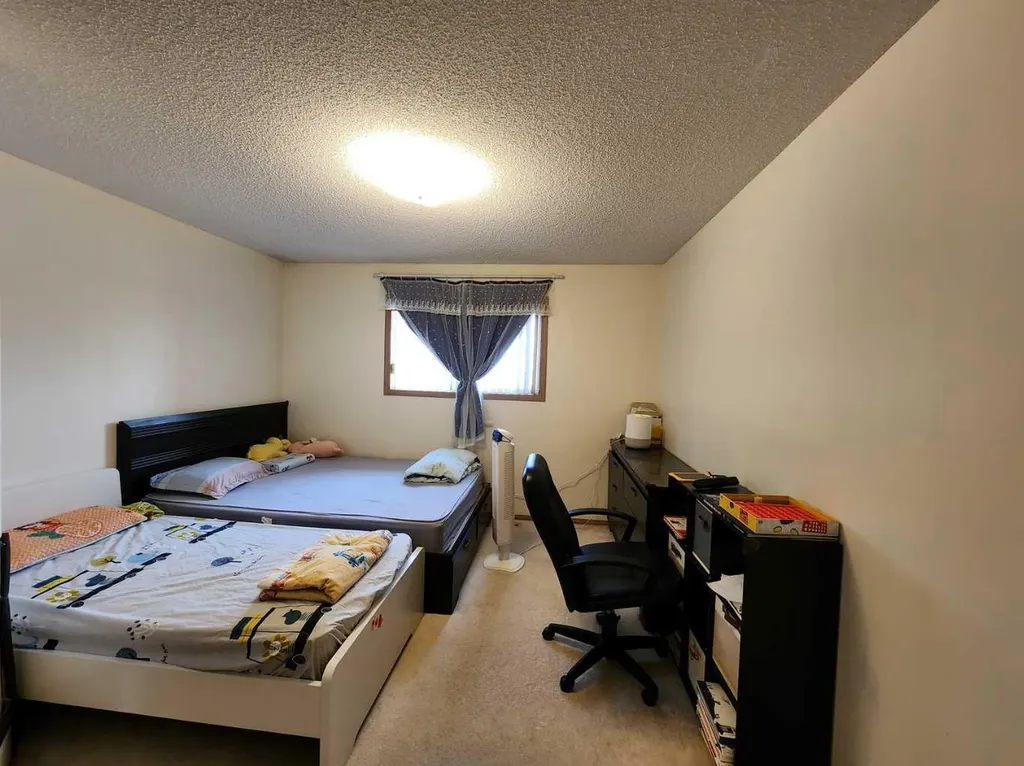 9 Country Hills Rise NW Calgary AB T3K 4S7