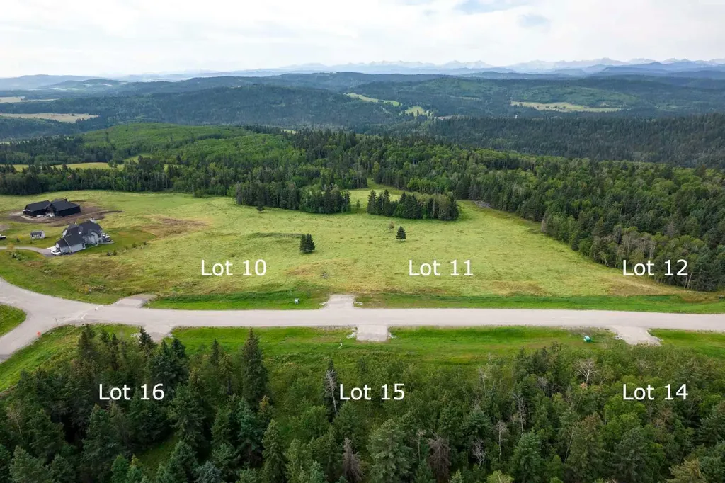 256142 Whiskey Springs Hill W Rural Foothills County AB T0L 1W4