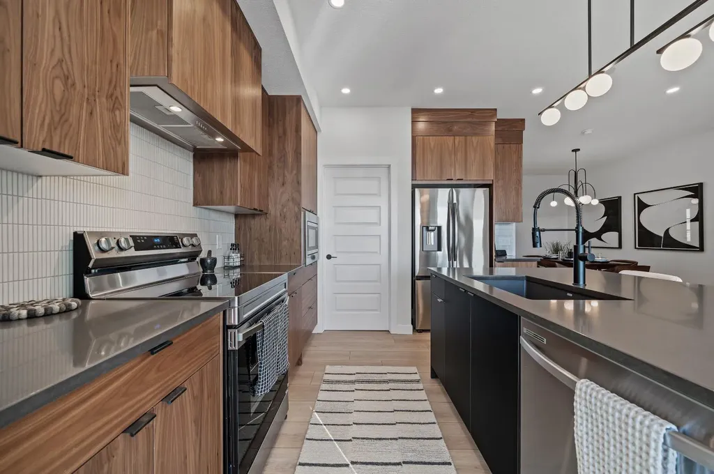 61 Keystone Creek Terrace Calgary AB T3P 0T2