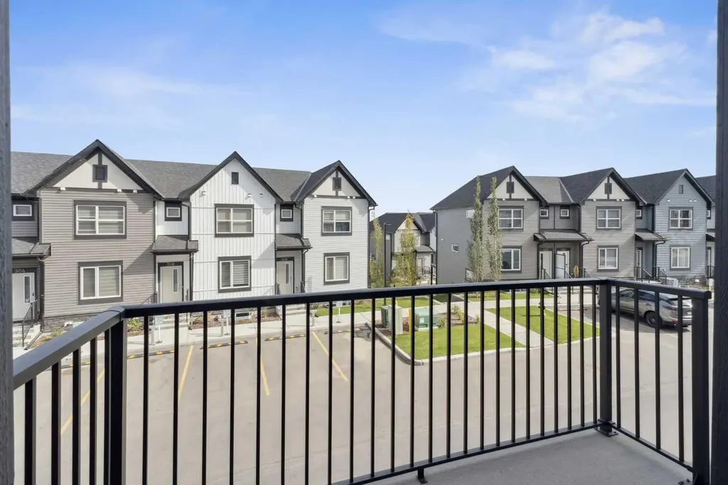 54 Evanscrest Manor NW Calgary AB T3P2A3