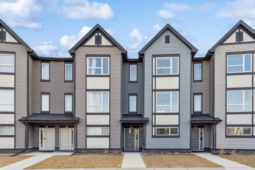 54 Evanscrest Manor NW Calgary AB T3P2A3
