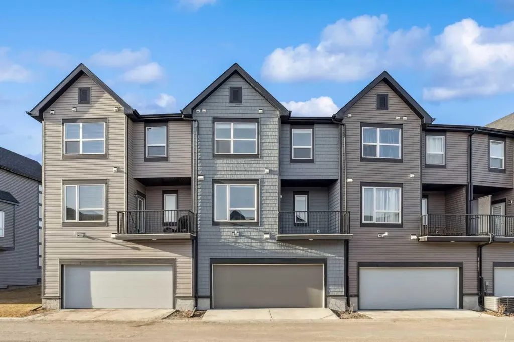 54 Evanscrest Manor NW Calgary AB T3P2A3