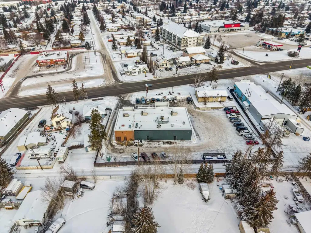 5505, 5509, 5513, 5517 46 Street Olds AB T4H 1H5