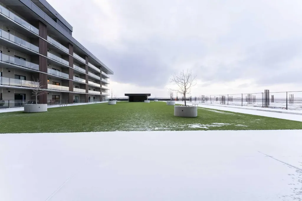 102 Scenic Drive N Lethbridge AB T1J 4L3