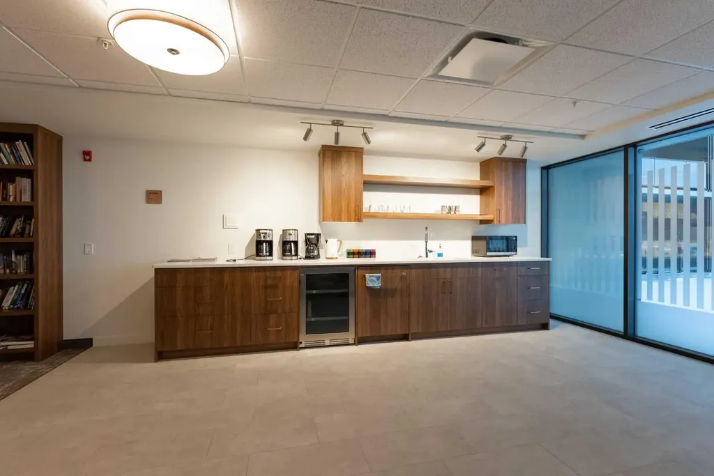 102 Scenic Drive N Lethbridge AB T1J 4L3