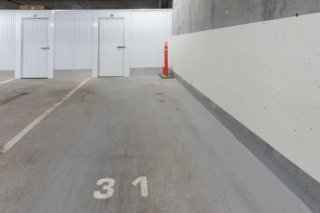 102 Scenic Drive N Lethbridge AB T1J 4L3