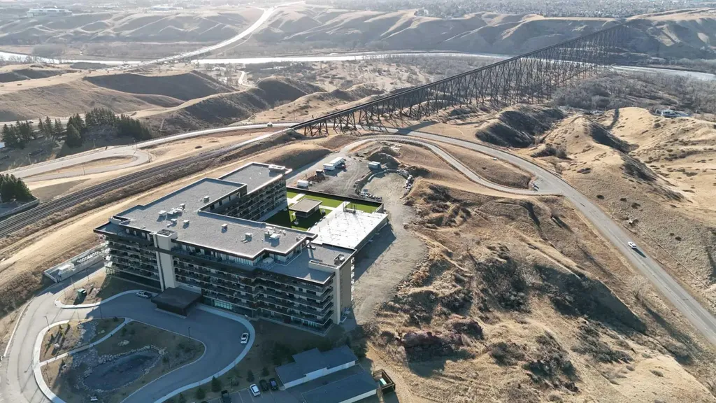 102 Scenic Drive N Lethbridge AB T1J 4L3