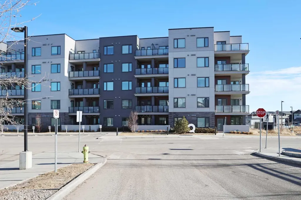 138 Sage Valley Common NW Calgary AB T3R 1X7