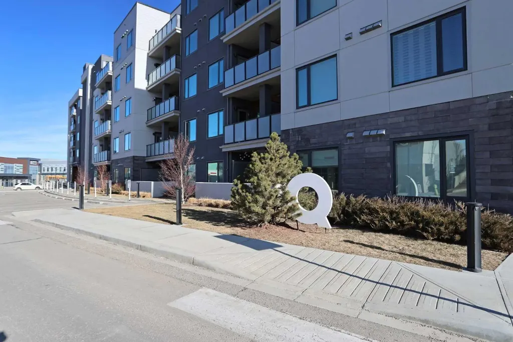 138 Sage Valley Common NW Calgary AB T3R 1X7
