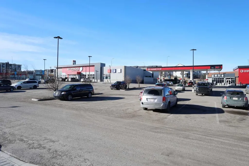 138 Sage Valley Common NW Calgary AB T3R 1X7