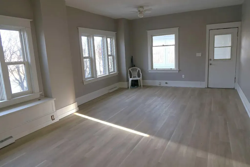 407 4 Avenue Gleichen AB T2K 0K4