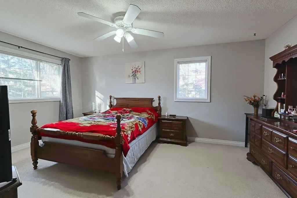 501 Coral Cove NE Calgary AB T3J 3Y9