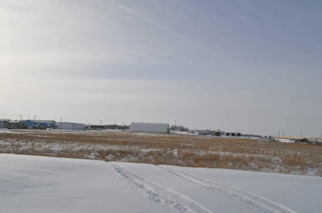 647 2 Avenue Dunmore AB T1B 0K3