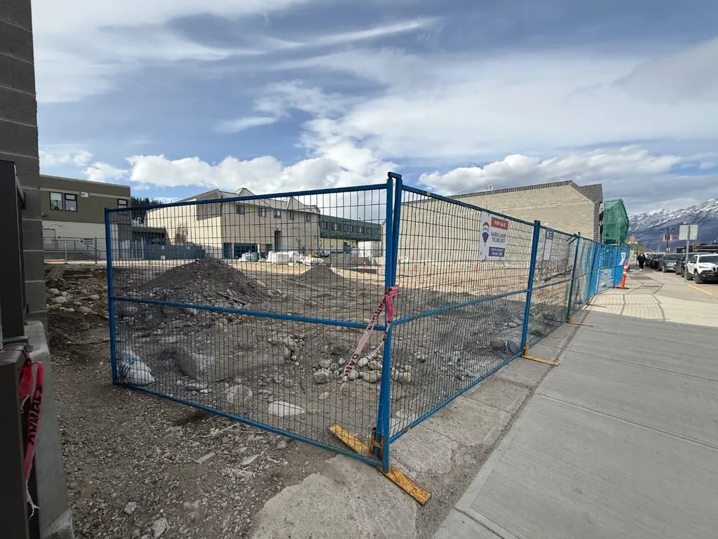 630 Connaught Drive Jasper AB T0E1E0
