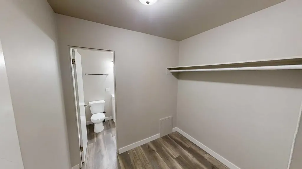 9926 105 Avenue Grande Prairie AB T8V1G9
