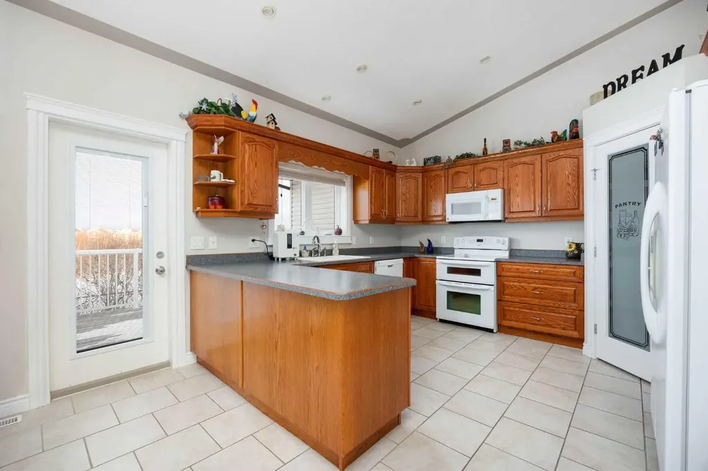 237 Trillium Road Fort Mcmurray AB T9K0H3