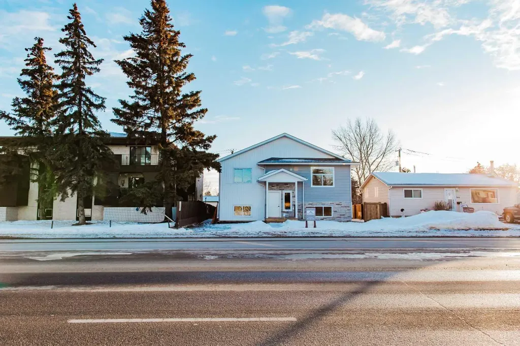 9403 100 Avenue Grande Prairie AB T8V 0S8
