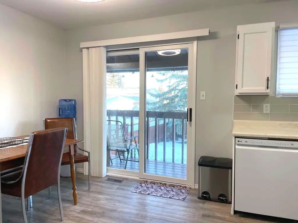 4516 45 Street Rycroft AB T0H 3A0