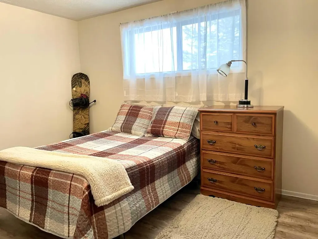 4516 45 Street Rycroft AB T0H 3A0