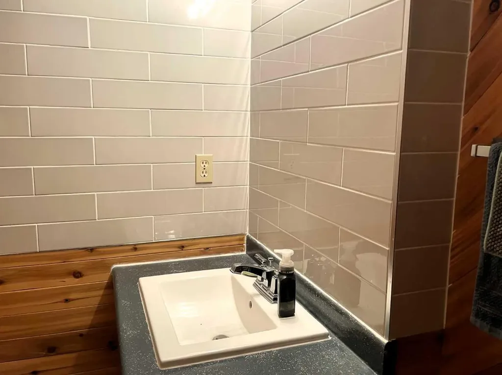 4516 45 Street Rycroft AB T0H 3A0