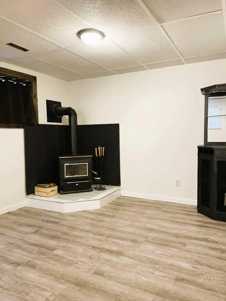 4516 45 Street Rycroft AB T0H 3A0