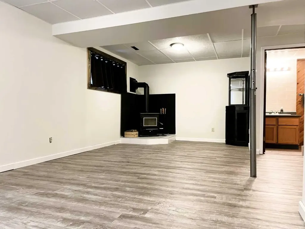4516 45 Street Rycroft AB T0H 3A0