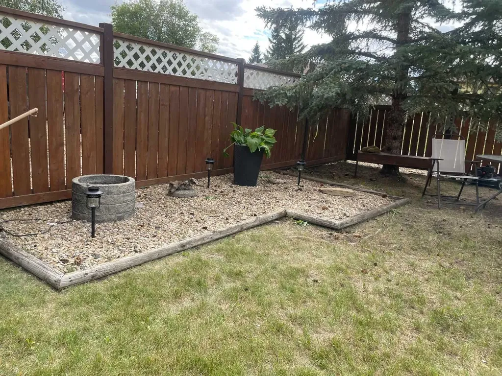 4516 45 Street Rycroft AB T0H 3A0