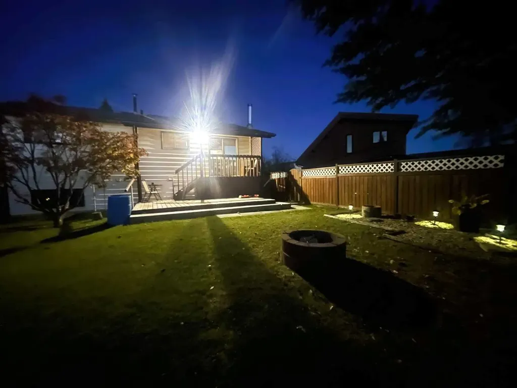 4516 45 Street Rycroft AB T0H 3A0