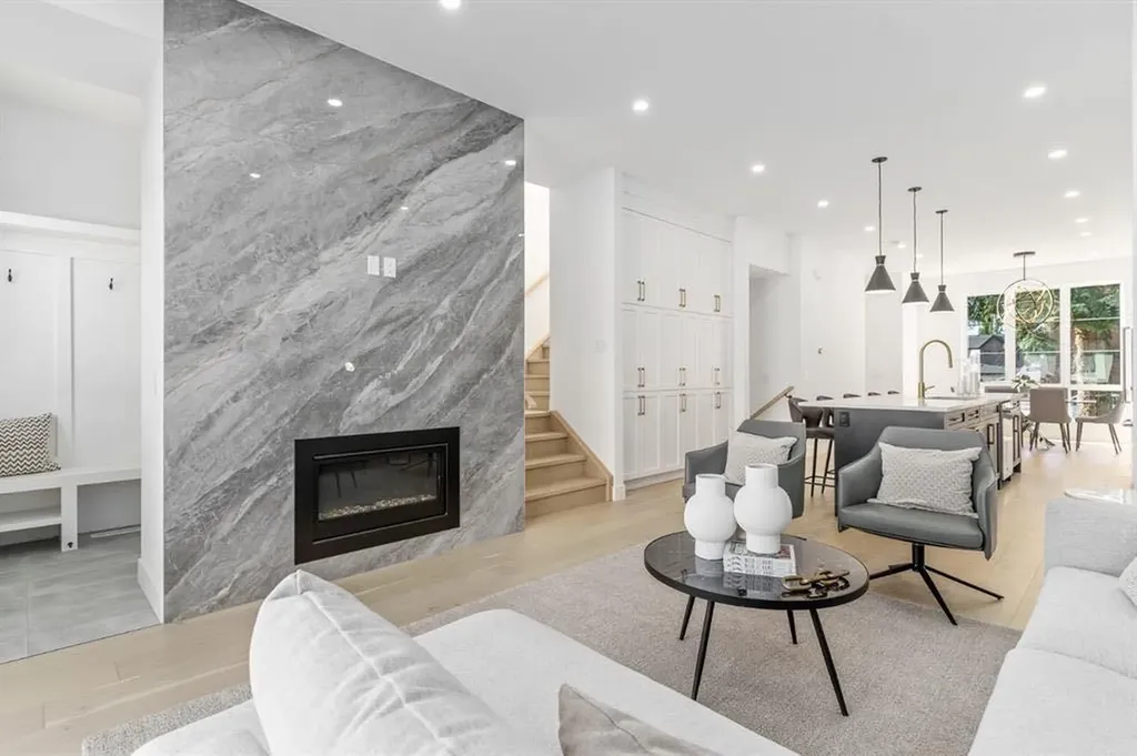 2902 14 Avenue Calgary AB T3C 1L8