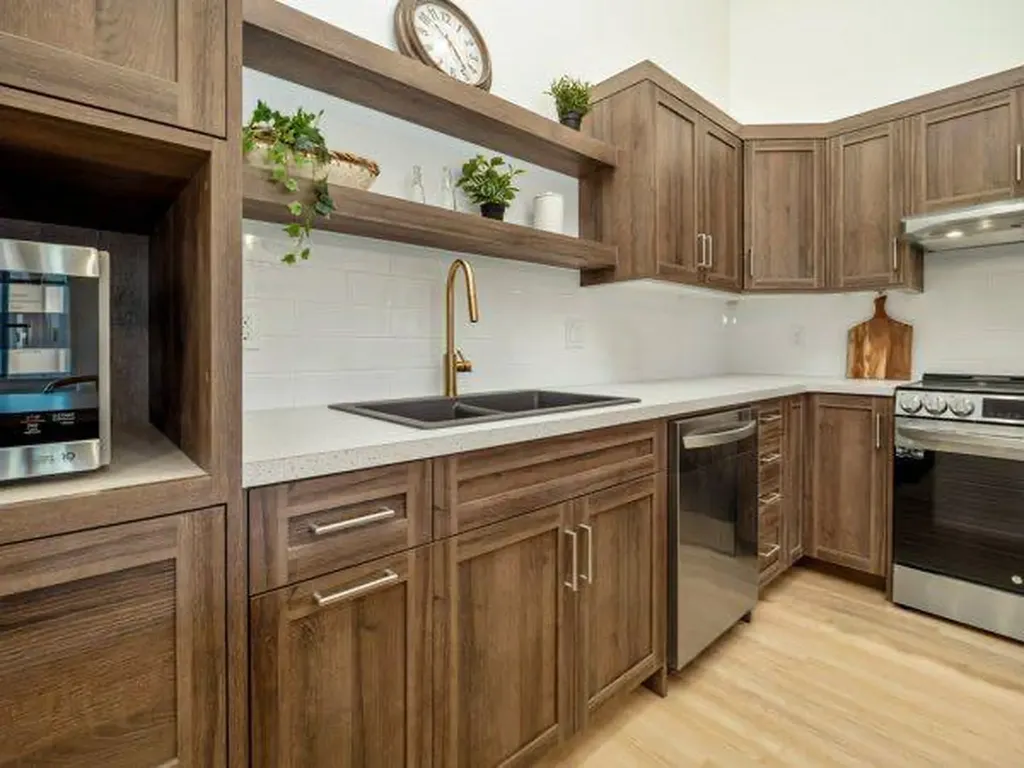 721 7 Avenue W Cardston AB T0K 0K0
