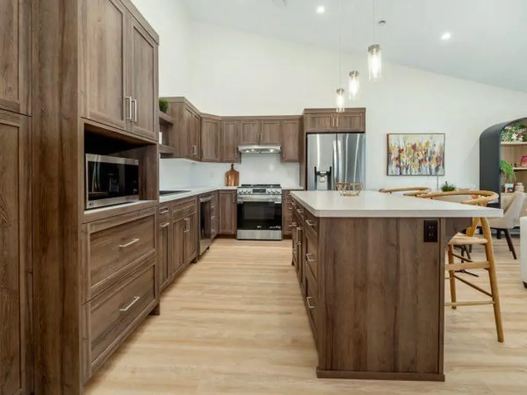 721 7 Avenue W Cardston AB T0K 0K0