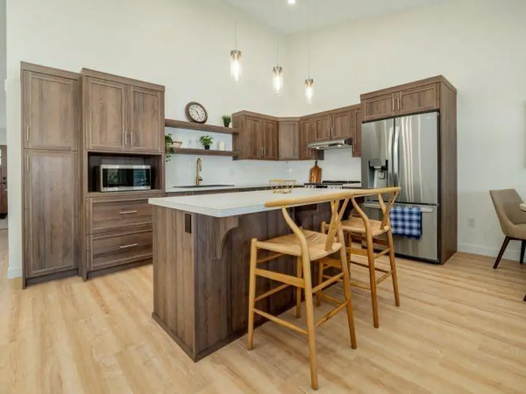 721 7 Avenue W Cardston AB T0K 0K0