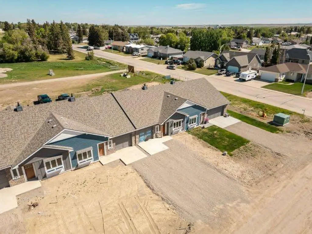 721 7 Avenue W Cardston AB T0K 0K0