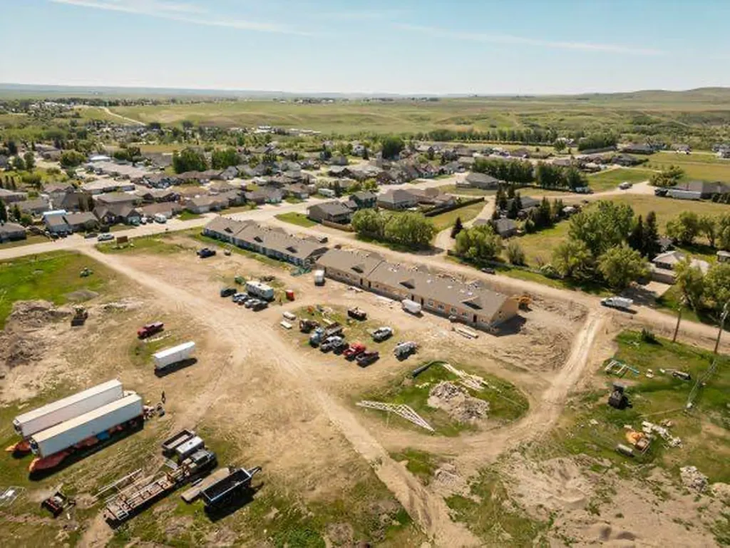 721 7 Avenue W Cardston AB T0K 0K0